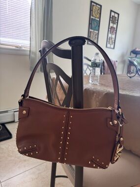 BNWT MICHAEL KORS LEATHER POUCHETTE